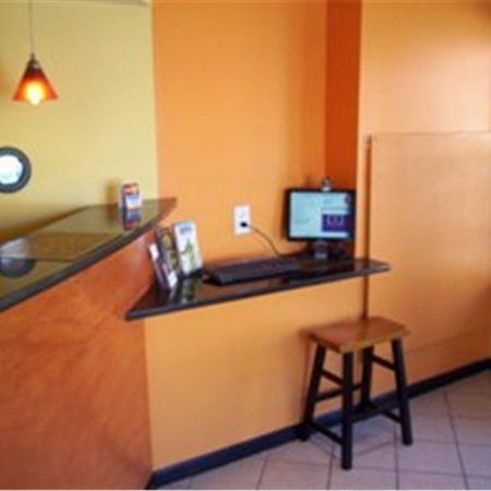 Vista Inn & Suites Beale Street メンフィス エクステリア 写真