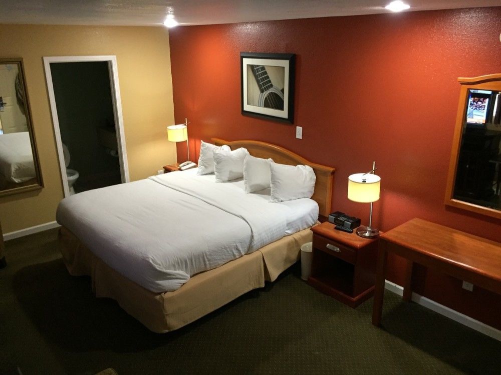 Vista Inn & Suites Beale Street メンフィス エクステリア 写真
