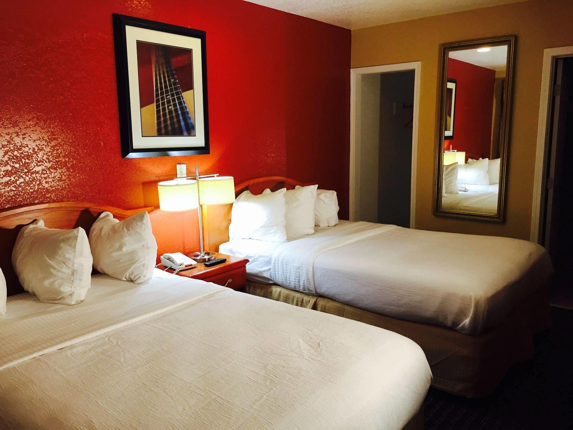 Vista Inn & Suites Beale Street メンフィス エクステリア 写真