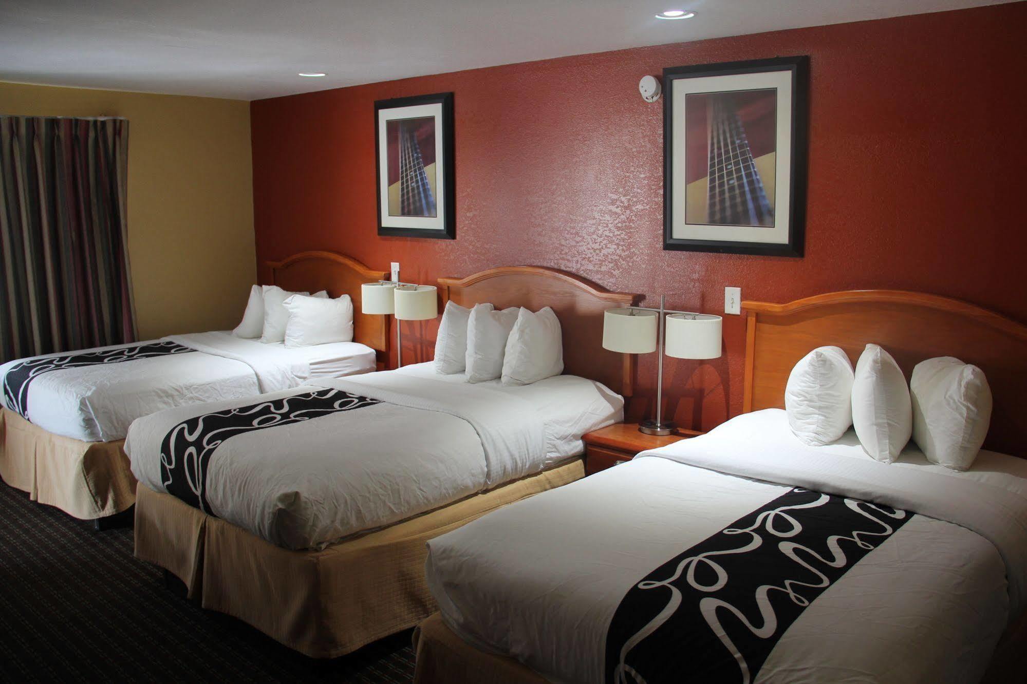 Vista Inn & Suites Beale Street メンフィス エクステリア 写真