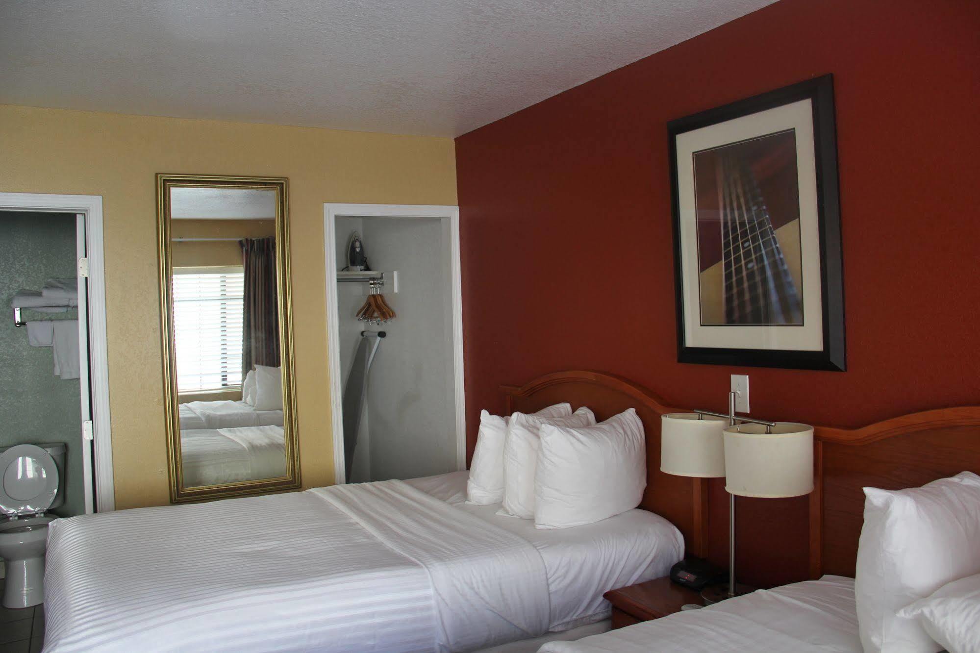 Vista Inn & Suites Beale Street メンフィス エクステリア 写真